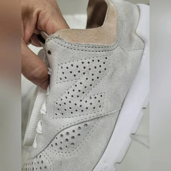 Limited Edition New Balance ML 1978HK Nubuck Suede Sneakers - Picture 10 of 15